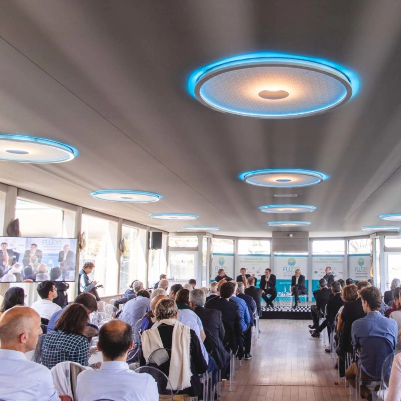 privatisation-bateau-paris-seine-diamant-bleu-soiree-entreprise-originale-croisiere-0730@2x