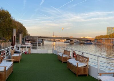 repas bateau mouche paris