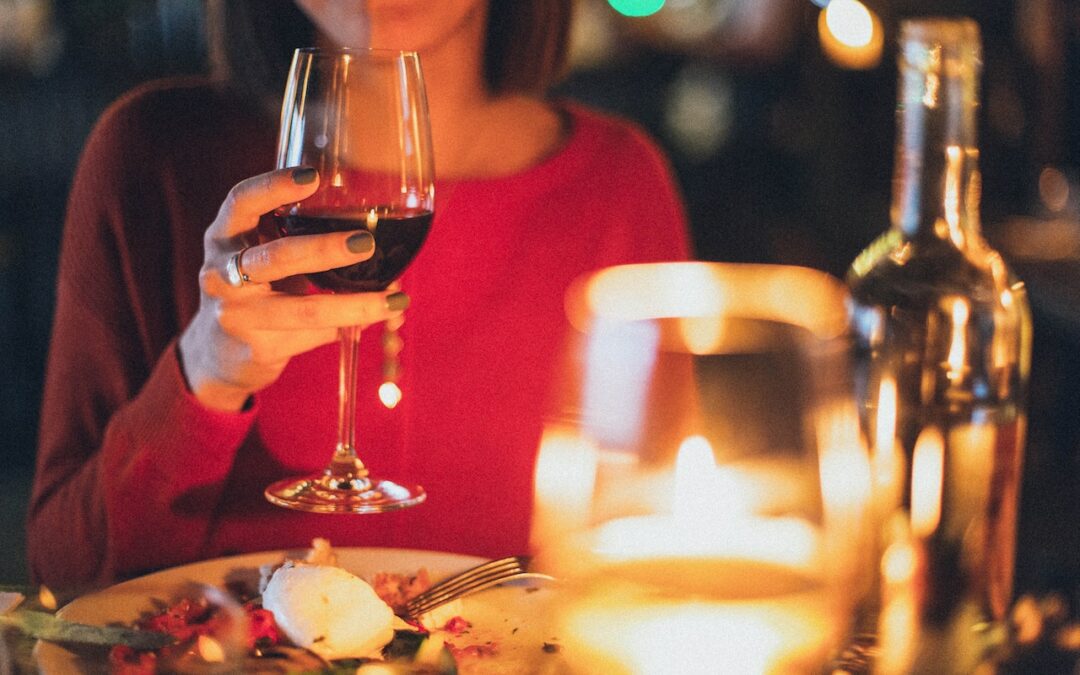Dîner romantique : offrez une croisière sur un bateau-mouche face à la Tour Eiffel