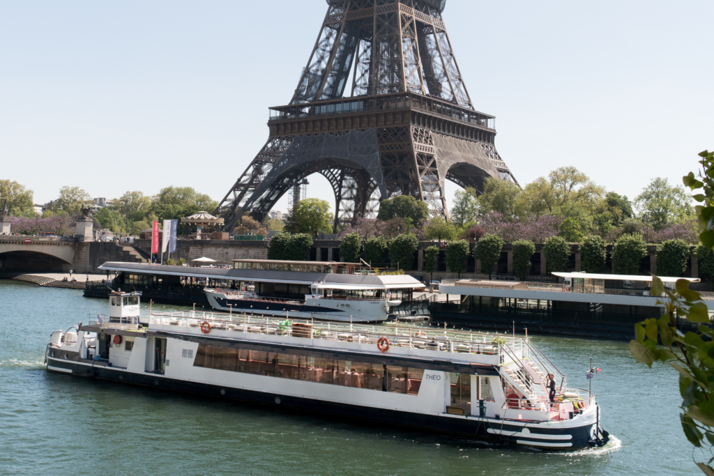 quai d'embarquement Debilly Trocadéro