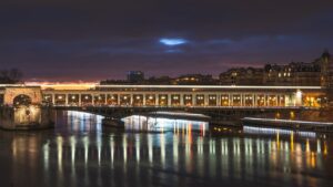 spot photo paris pont de Bir-Hakeim